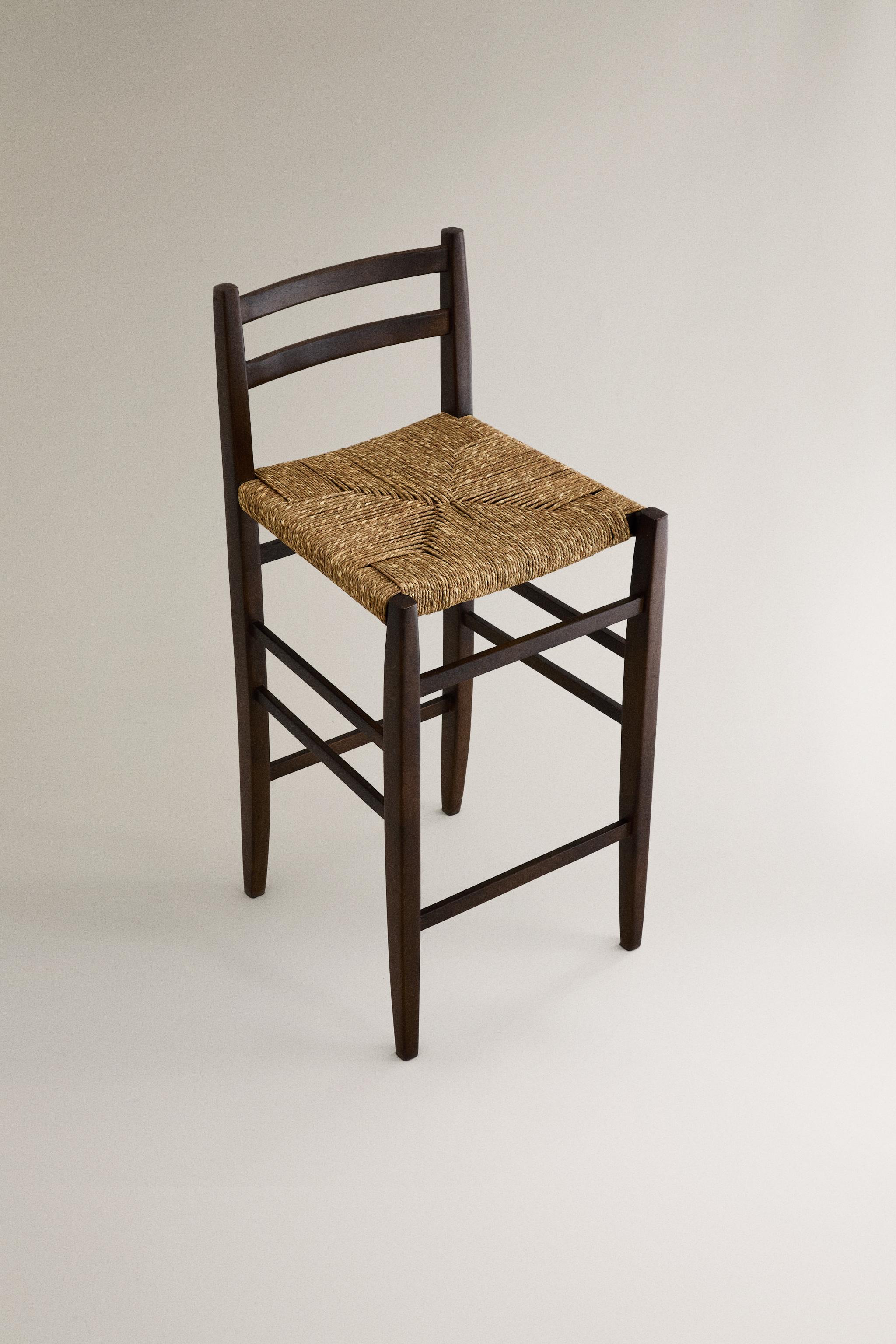TABOURET EN BOIS TRESSÉ